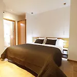 Pletis * Molló